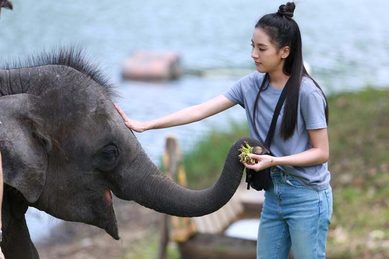 บันเทิง - &#39;ติ๊ต๊ะ-ชญานิศ&#39;ก้าวสู่บทนางเอกเต็มตัวใน &#39;แก่นแก้ว&#39; ช่อง 3